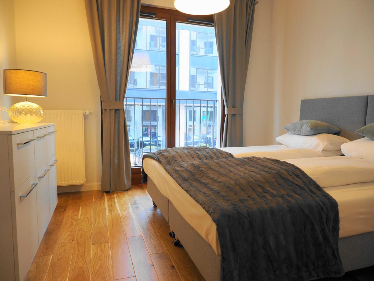 Magazynowa Airport Apartments Warsaw Ngoại thất bức ảnh